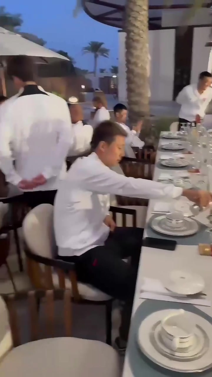 DB官网在线登录入口甘超晒新年祝福视频，视频显示德尔加多已和蓉城会合