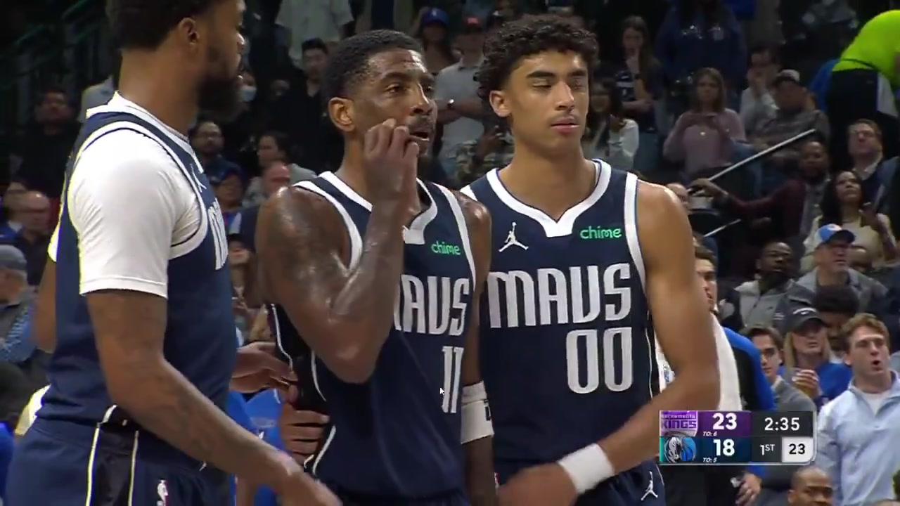 DB官网在线登录入口🥹眉子好人！欧文受伤寸步难行 浓眉过来将其搀扶回更衣室