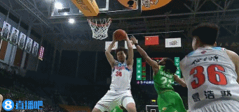 DB官网在线登录入口这大肘子👀艾孜买提篮下一肘打到奥利弗肚子上篮打进